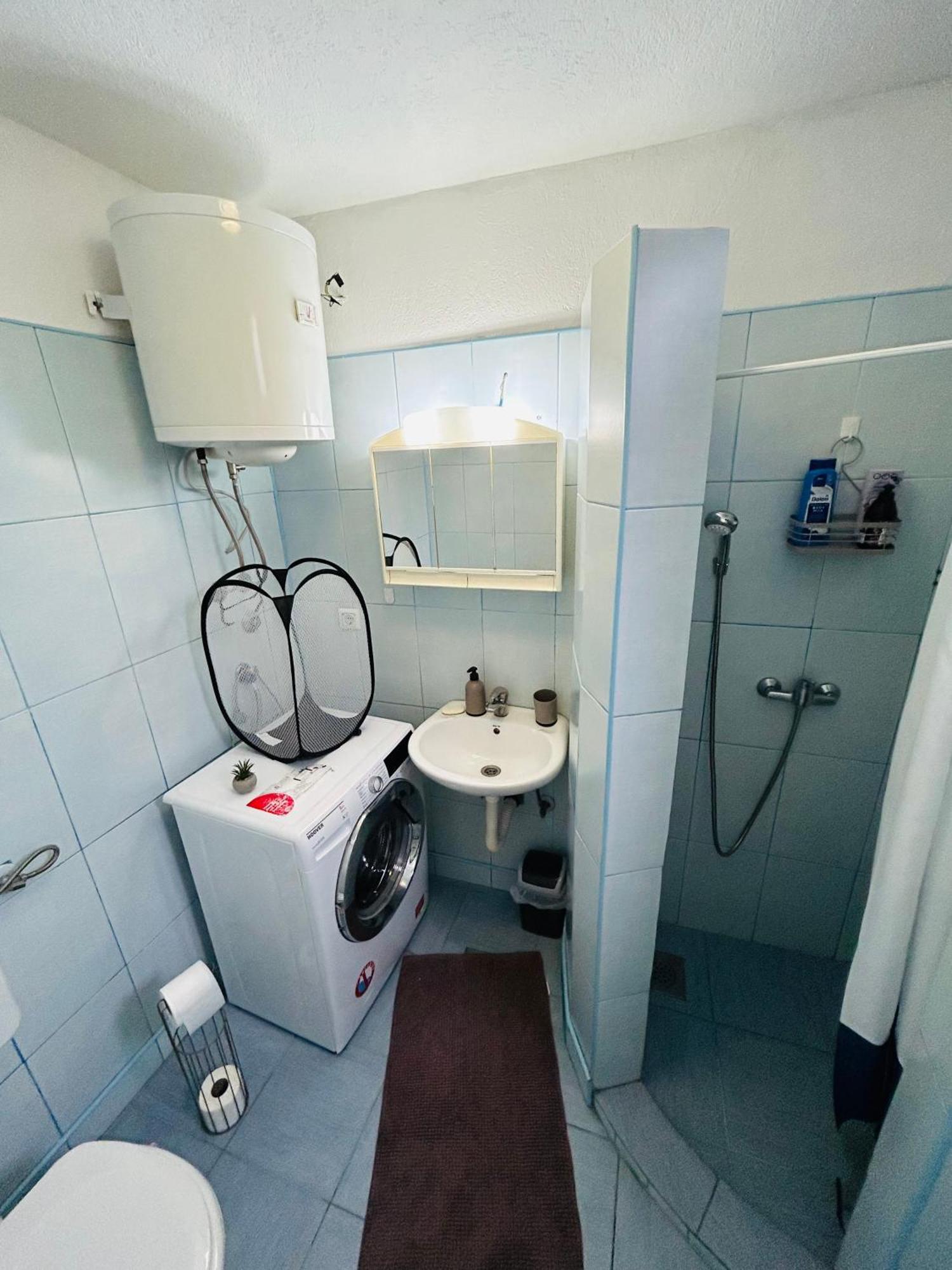 Apartmani Star Tuzla Extérieur photo