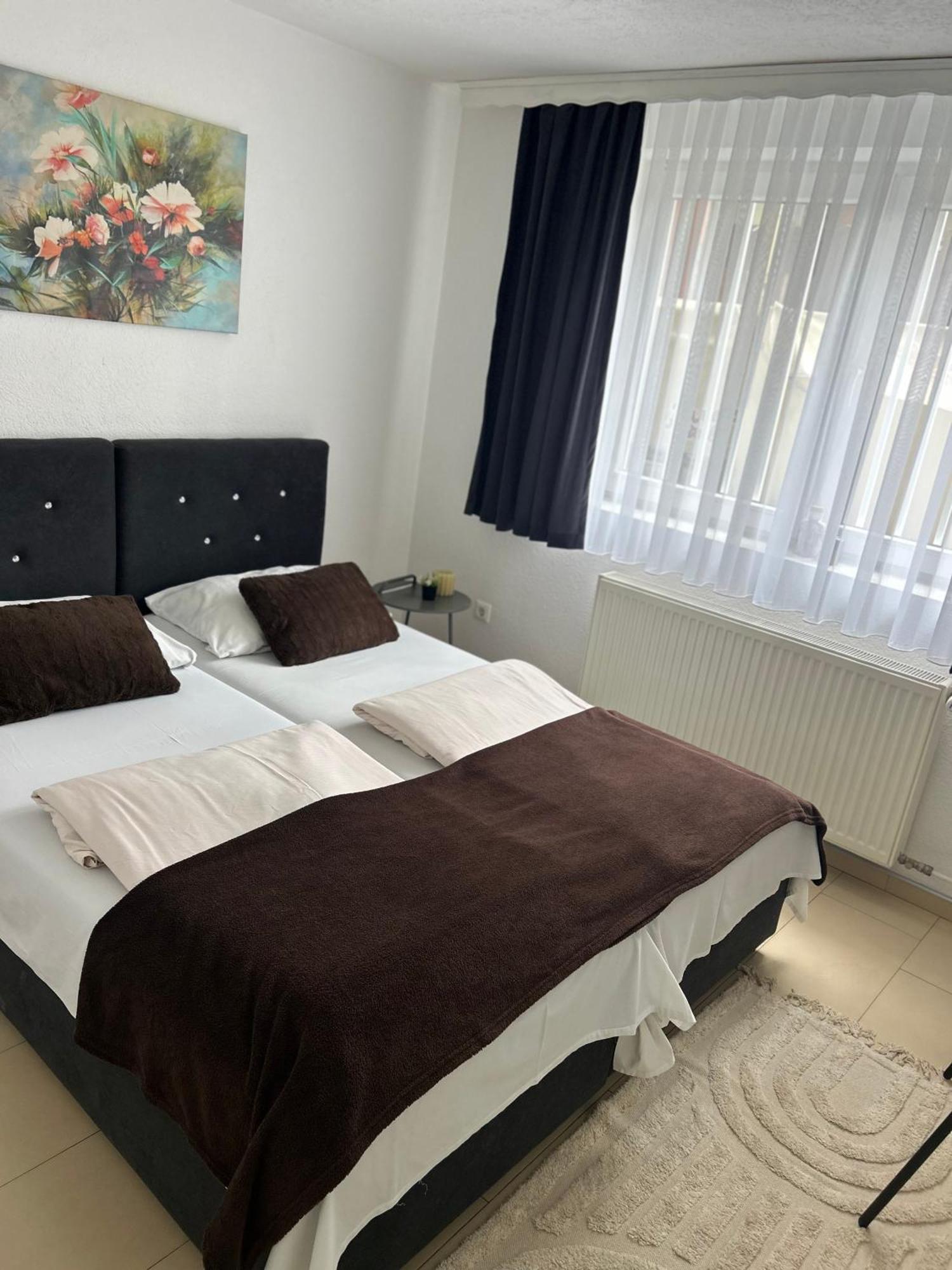 Apartmani Star Tuzla Extérieur photo